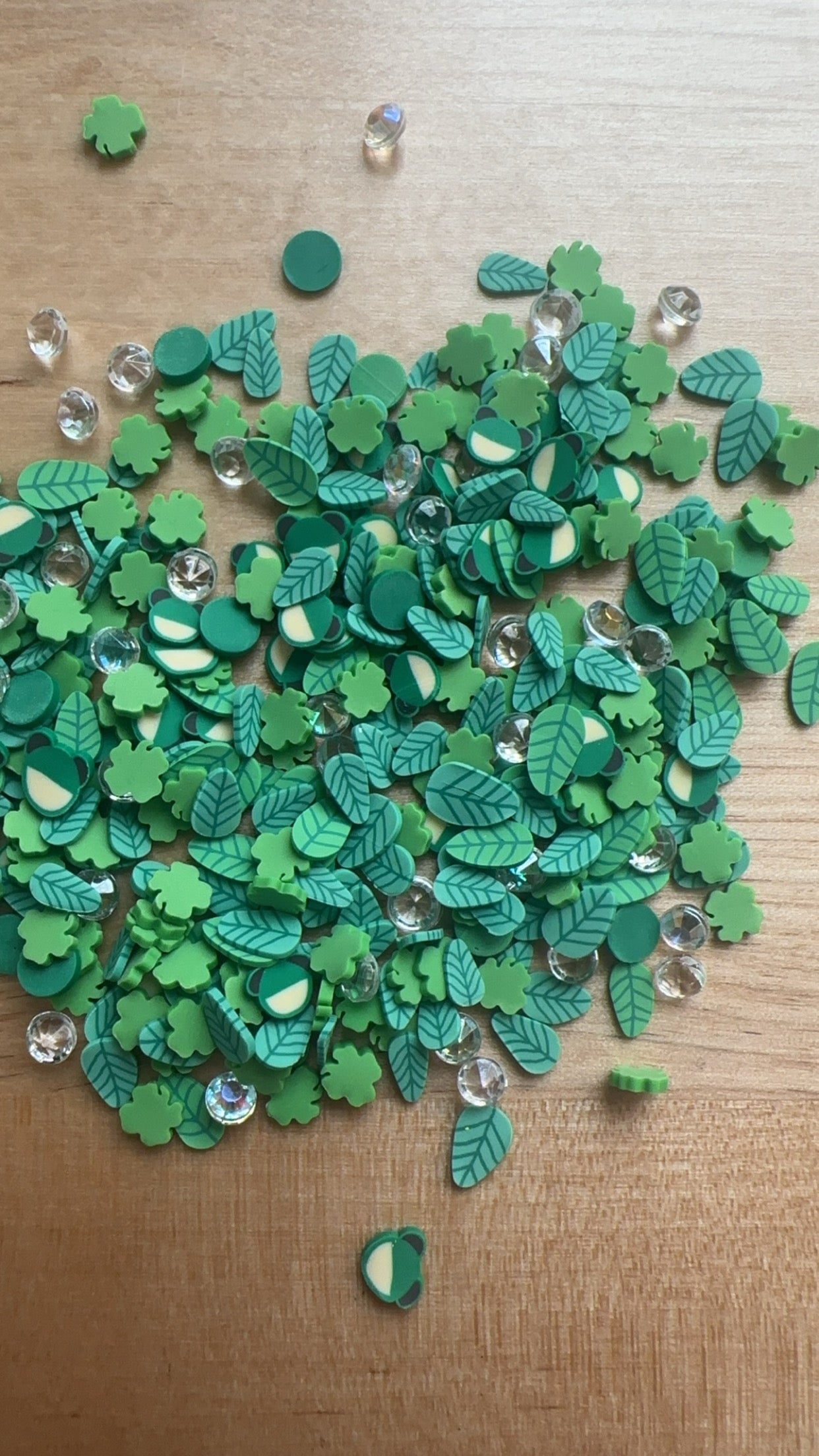 Diamonds, frogs, & leaves mix